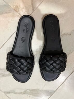 Woven Slide Sandals - Black